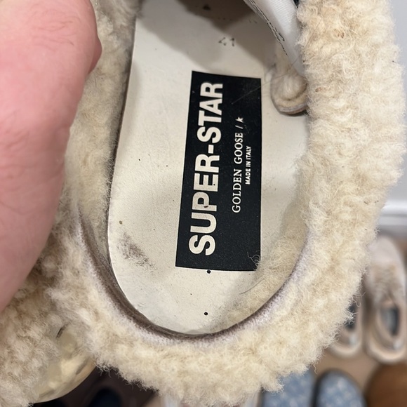 Size 41 golden goose slides with fur great condition. W/BOX Original price $1025 - Picture 11 of 12